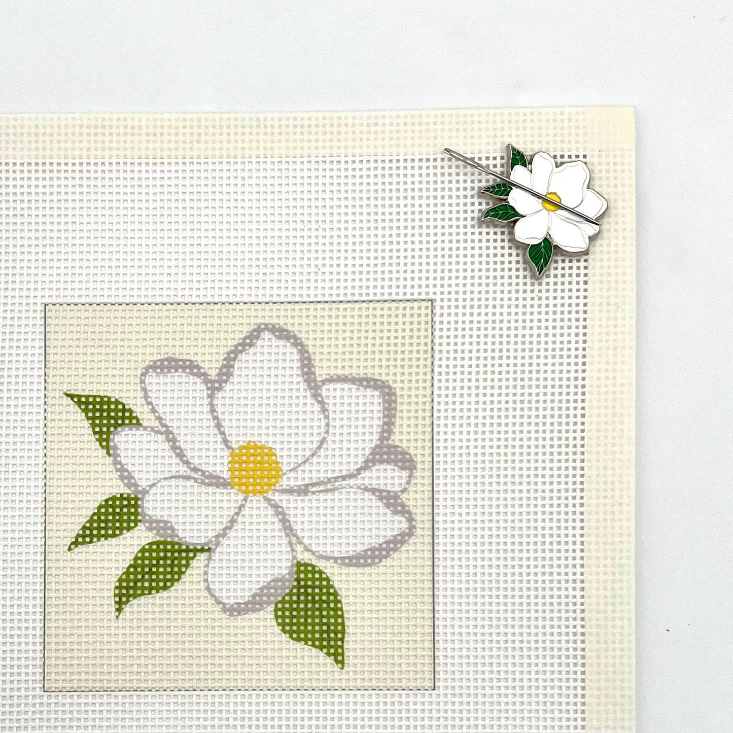 Magnolia Needle-Minder
