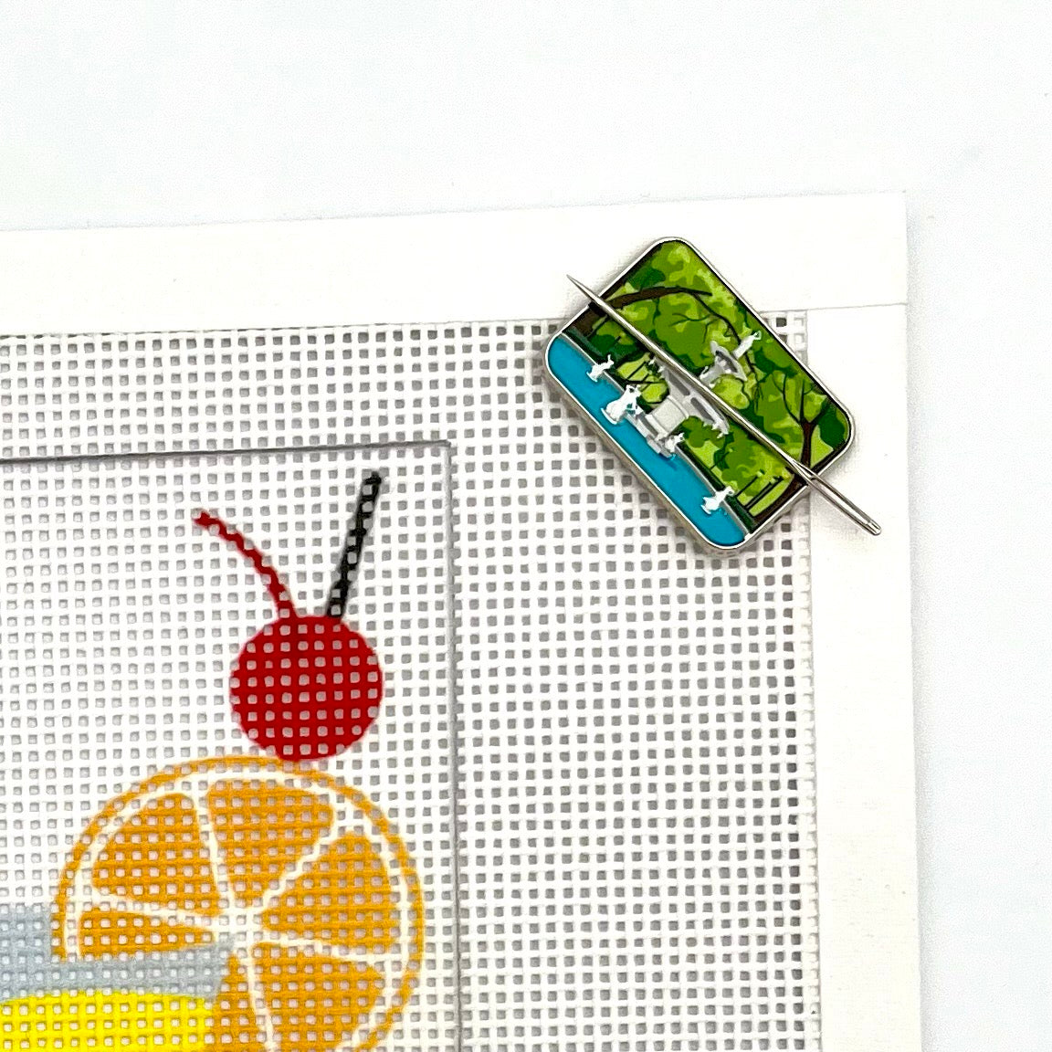 Forsyth Fountain Needle-Minder