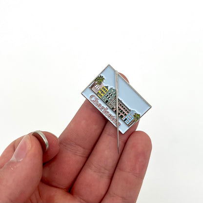Rainbow Row Needle-Minder