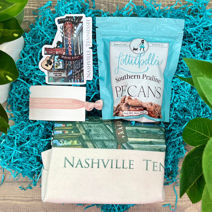 Nashville Tennessee Bachelorette weekend - Bridesmaid 4 piece Gift Set - Includes a Personalized Custom tote bag  - Maid of honor gift  Blue Poppy Designs   