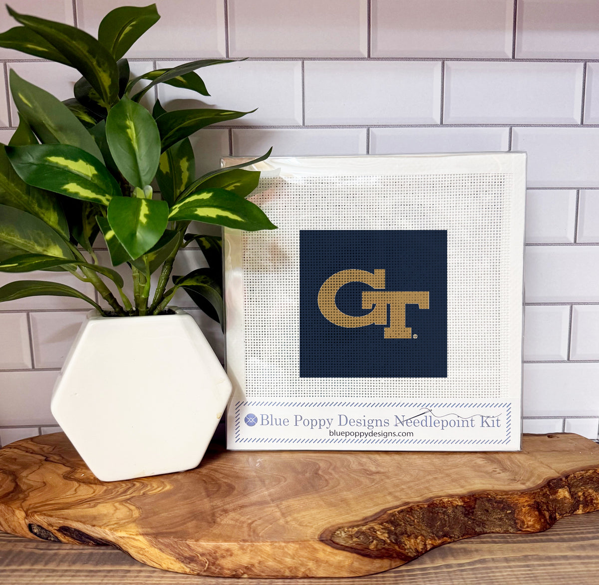 GT 4x4 Needlepoint Design